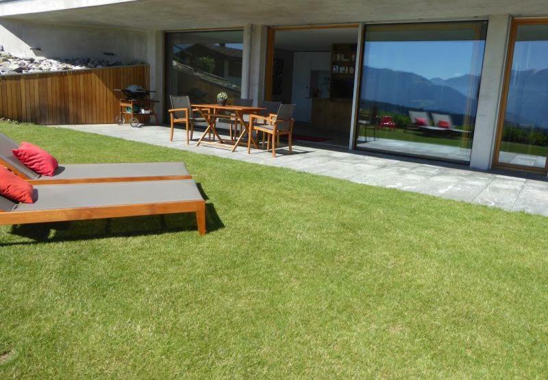Casa Admisa, Spektakulaere Aussicht, Ski In And Out, Hochwertige Einrichtung, Valserstein Und Eiche Flims Exteriör bild
